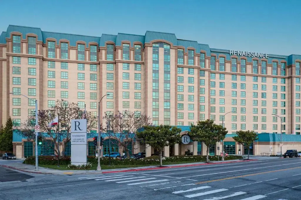 Renaissance Los Angeles Airport Hotel — фото