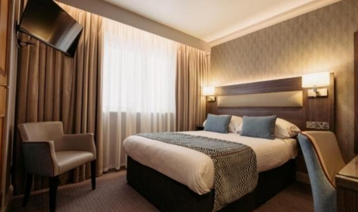 Angus Hotel Room Type - Cosy Double room (full double bed)