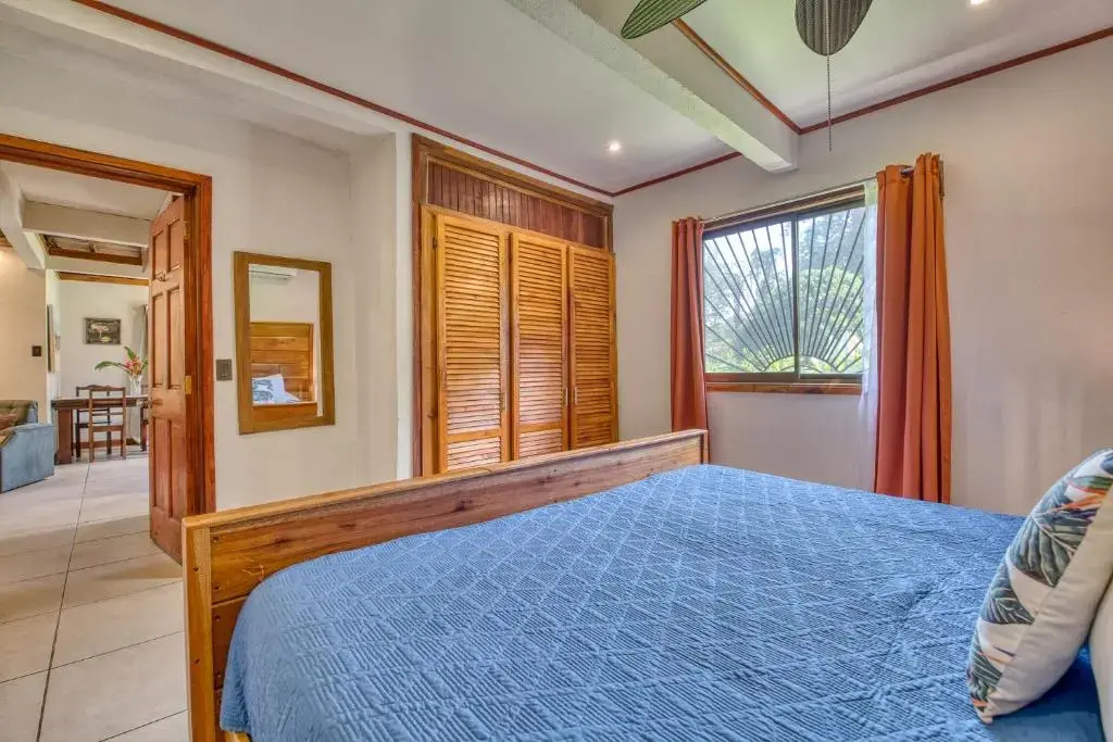2 Bedrooms Beachfront Quadruple Apartment