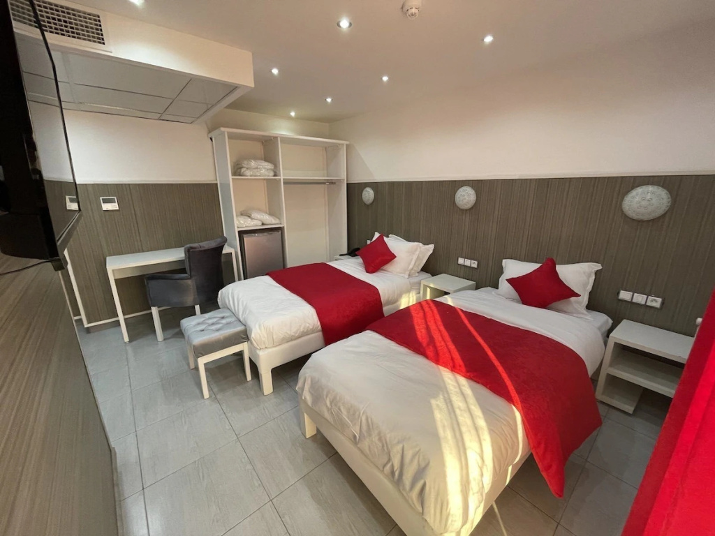Standard Double room (twin beds)