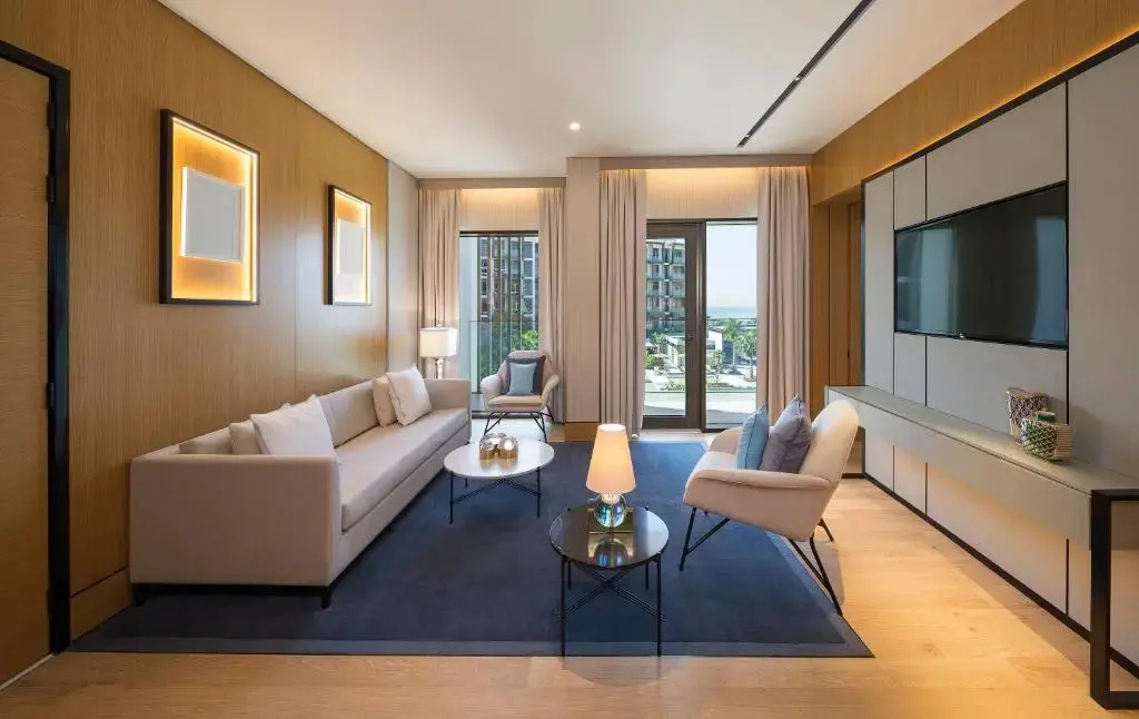 Deluxe Suite