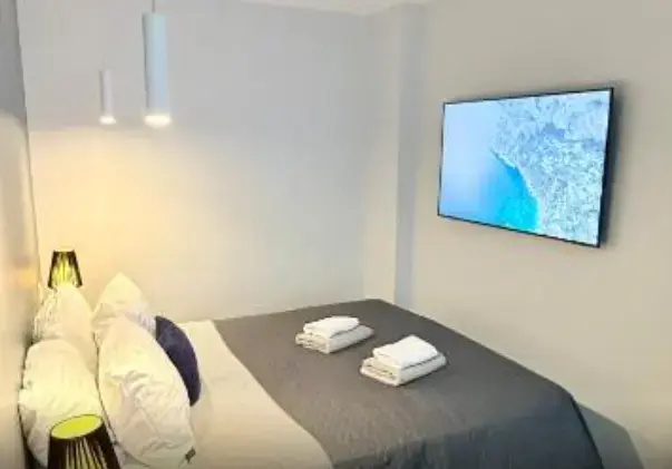 Superior Double Suite (full double bed)