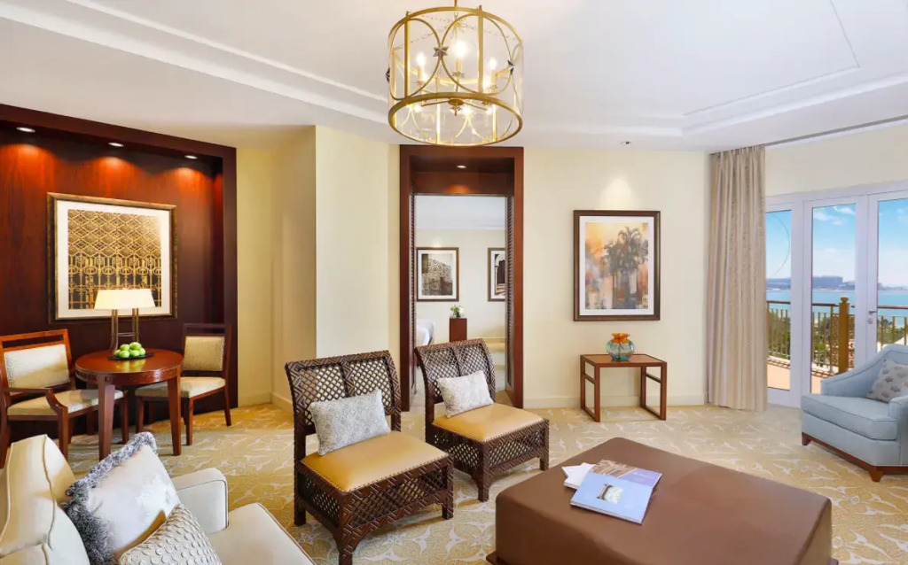 The Ritz-Carlton, Dubai