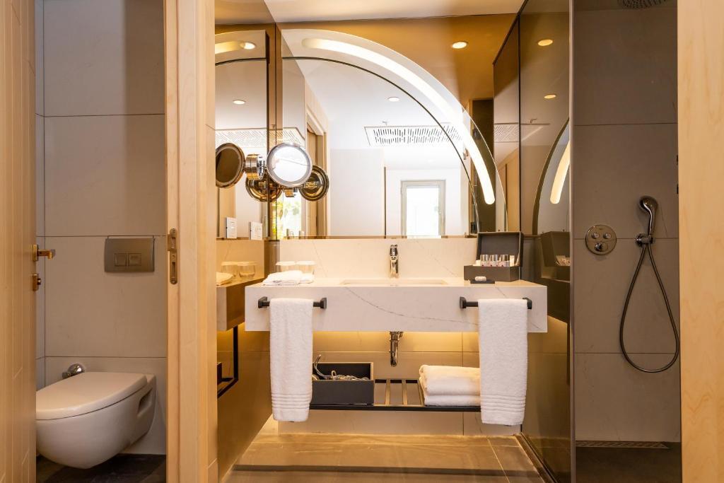 Lara Barut Collection image rooms