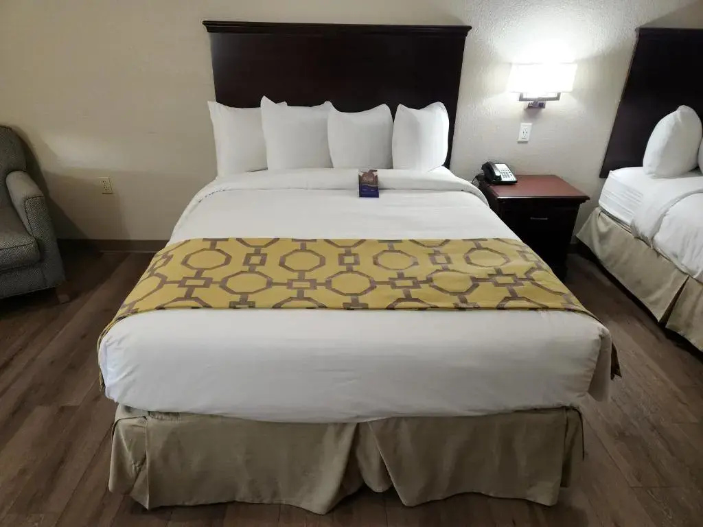 Quadruple Mobility Accessible room