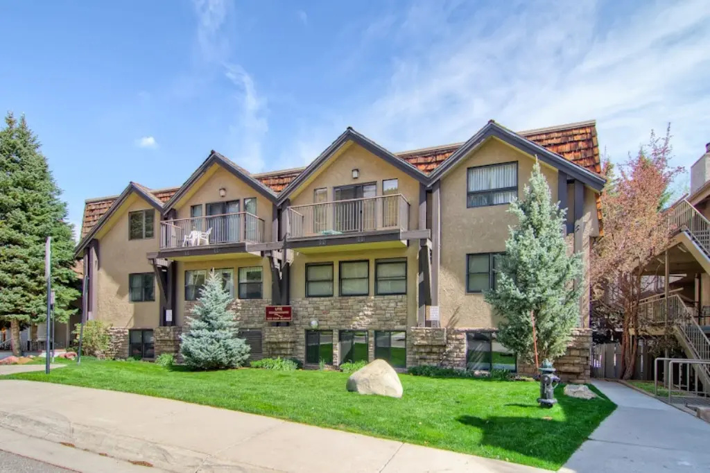 Ute Condominiums - Général
