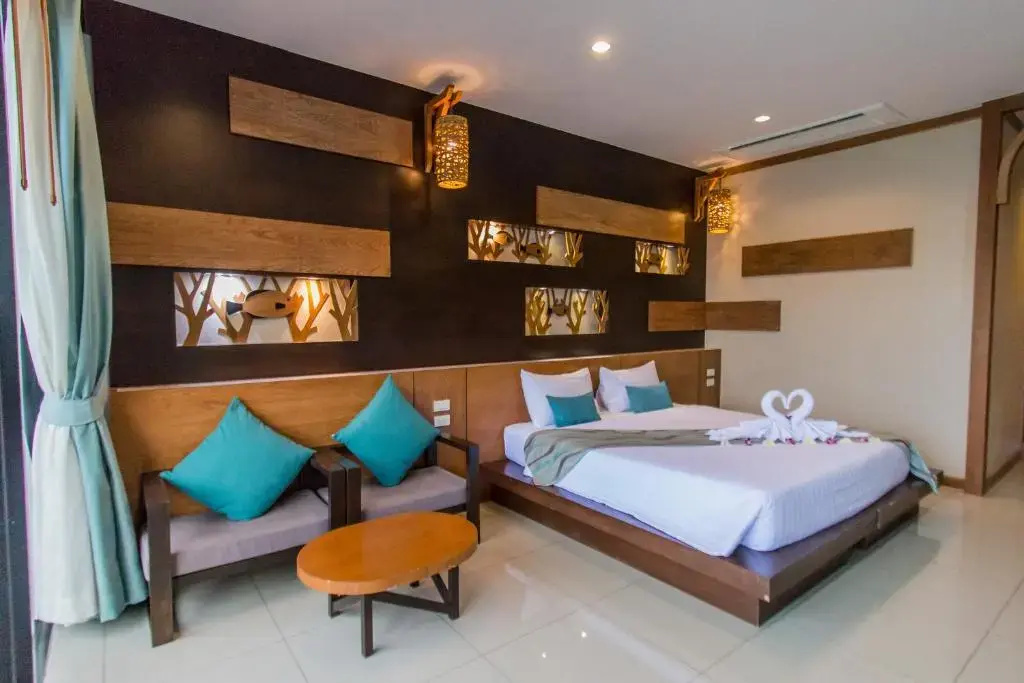 Deluxe Double room (full double bed)