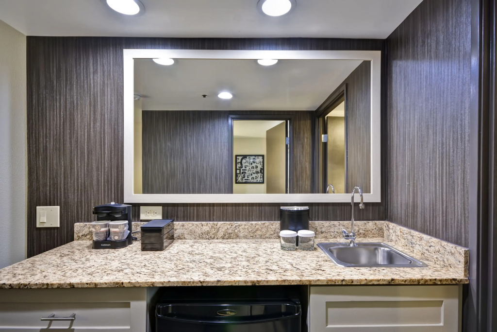Embassy Suites by Hilton Charlotte - Chambres