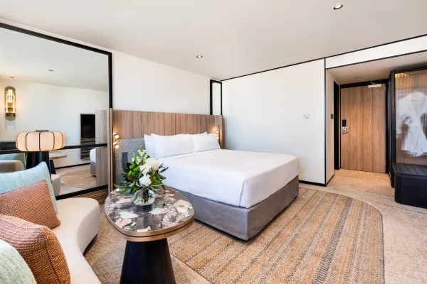 Premier Double room (full double bed)