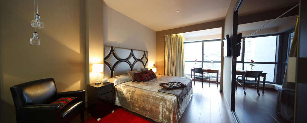 Deluxe Double room (full double bed)