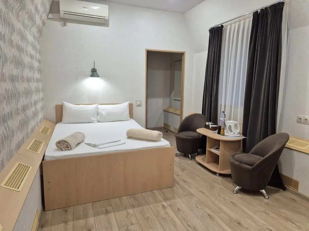 Standard Double room (full double bed)