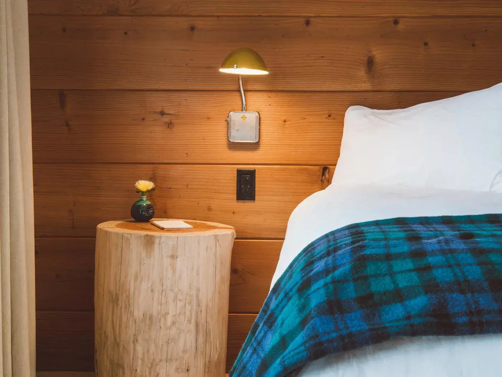 Double room (full double bed)