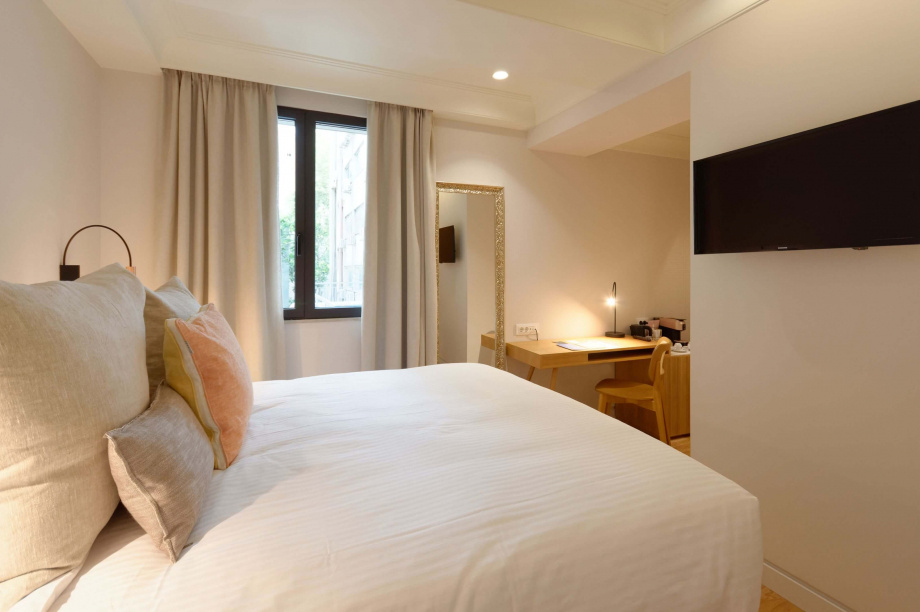 Niche hotel athens - Tap to explore photos