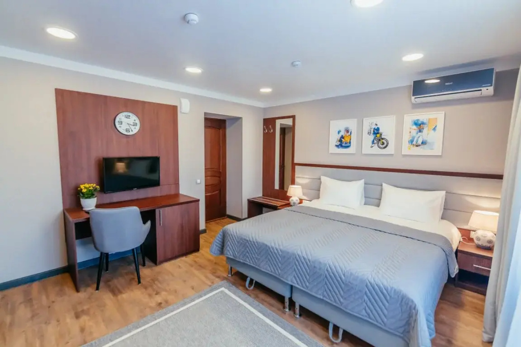 Standard Double room (full double bed)
