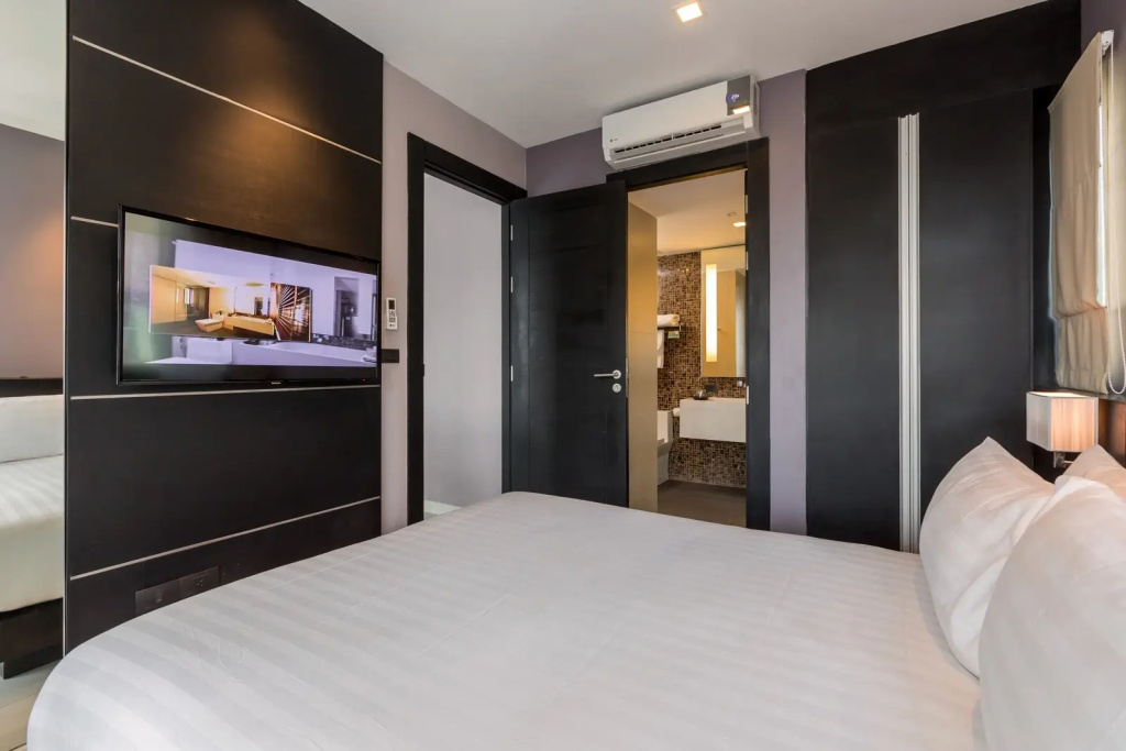 Charm Double Suite (full double bed)