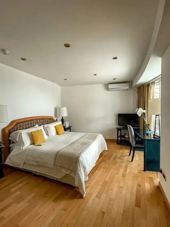 2 Bedrooms Tower Lodge Apartment Park Suite