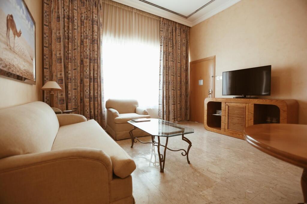 Dubai Marine Beach Resort & Spa