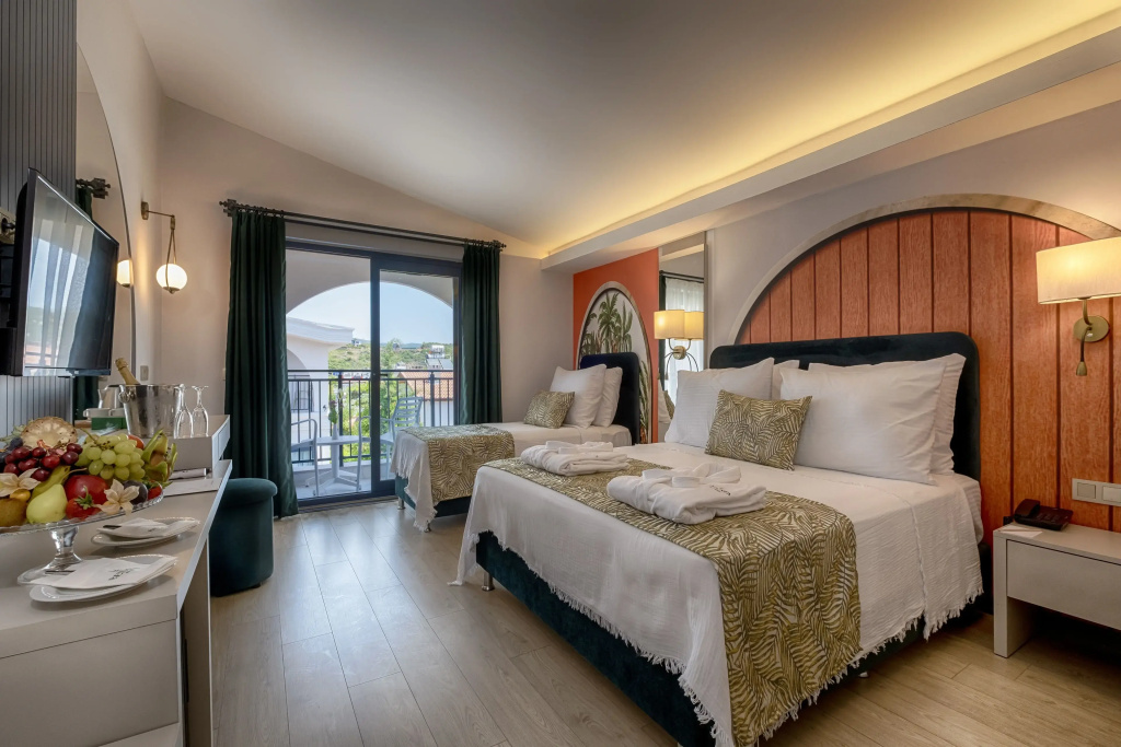 Triple Selectum room