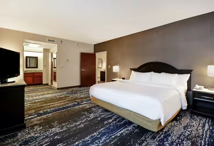 Embassy Suites by Hilton Charleston Hotel - Chambres