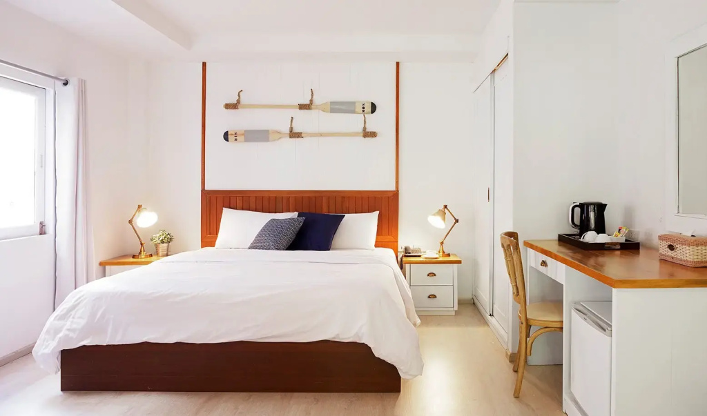 Deluxe Double Studio (full double bed)