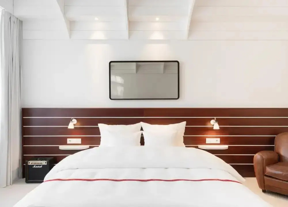 Wow Double room (full double bed)