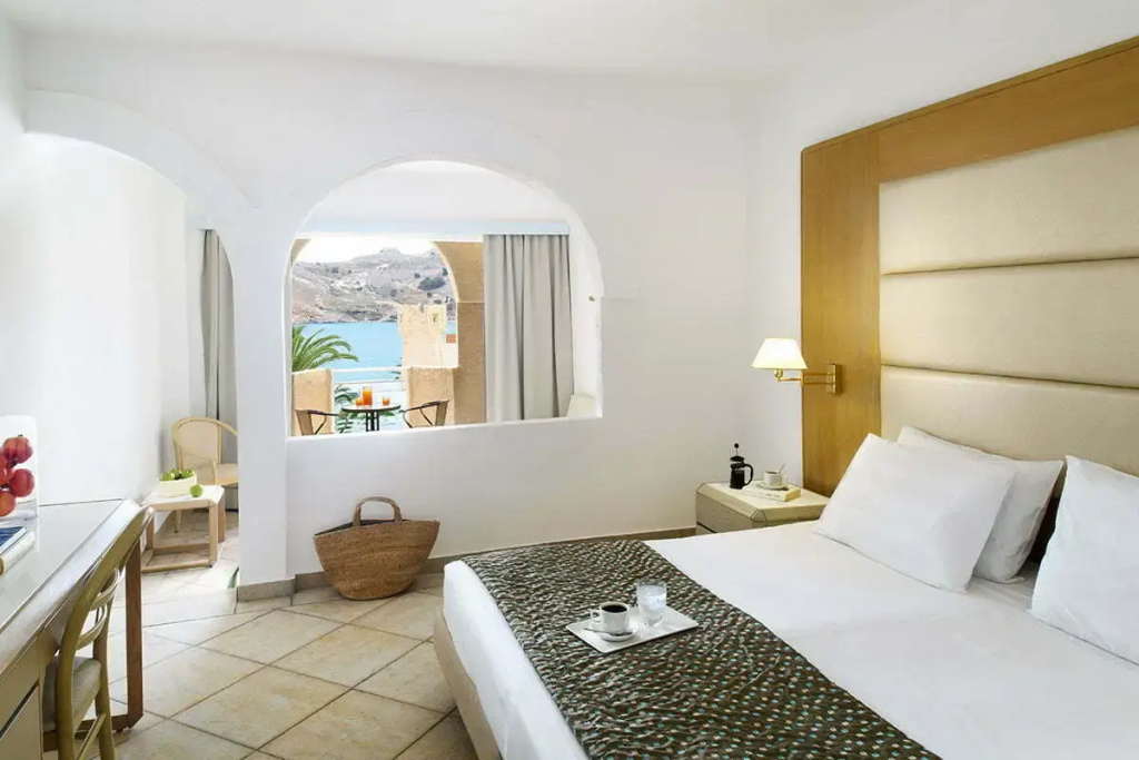 Double Junior Suite with sea view (full double bed)