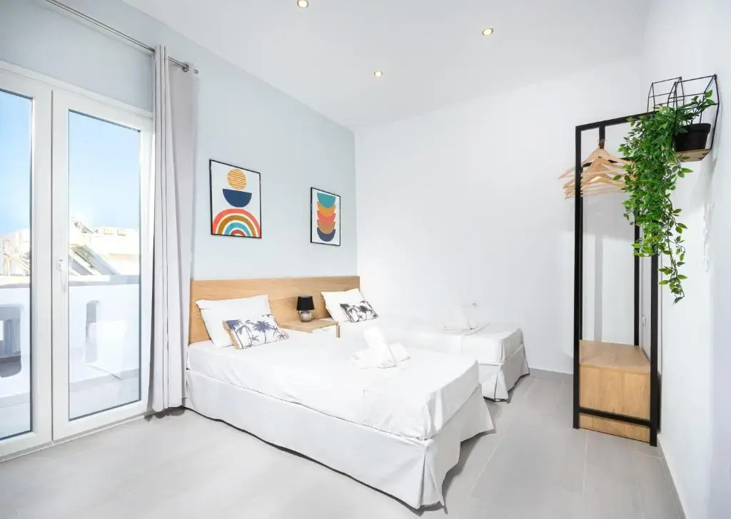 Standard room with partial sea view