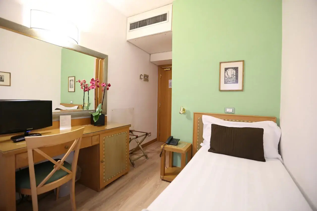 Hotel Touring Pisa - Chambres