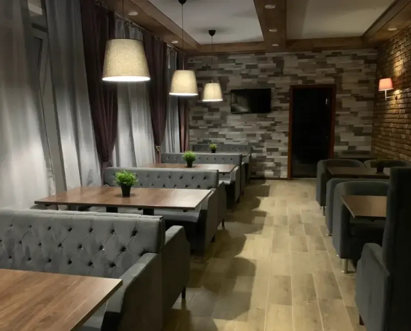 Food & Beverage