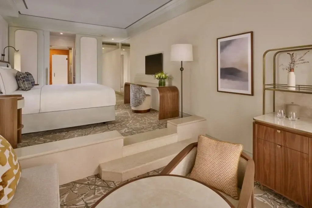 Double Junior Suite with balcony and with view (full double bed)