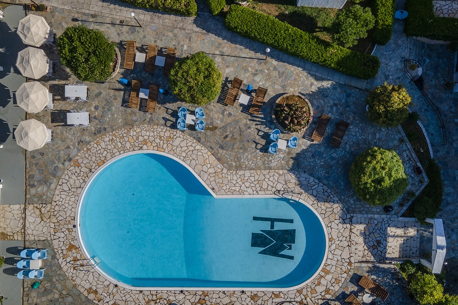 Le Mirage Hotel