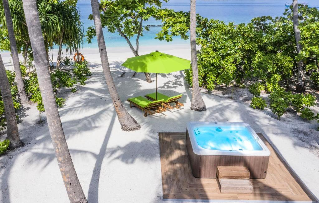 Emerald Maldives Resort & Spa
