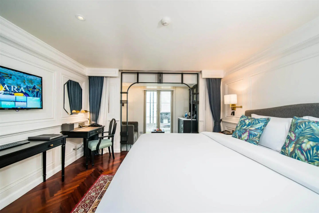 Prarop Double Deluxe room (full double bed)