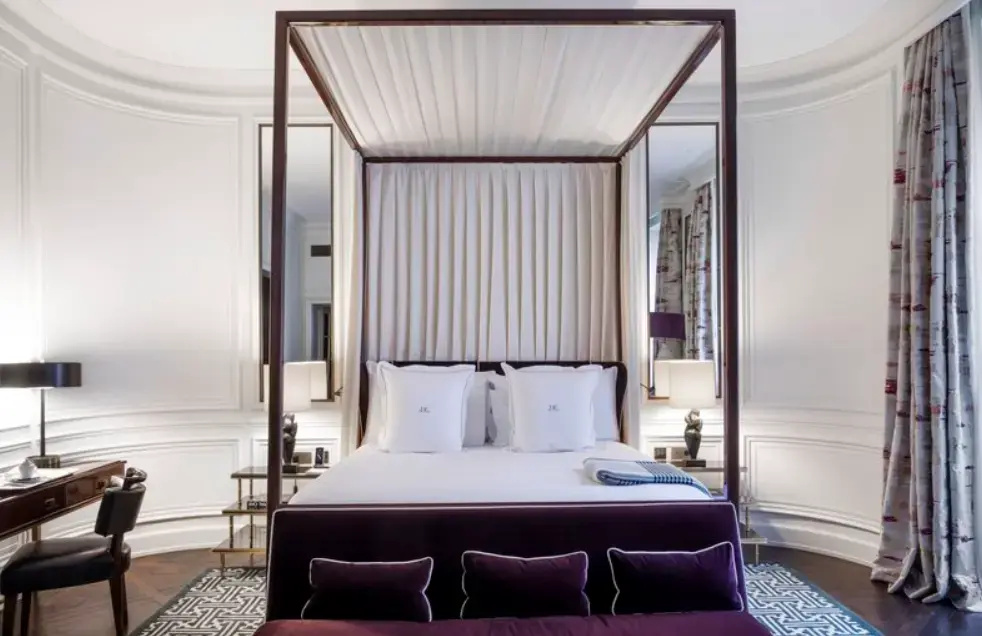 Master Double Suite (full double bed)