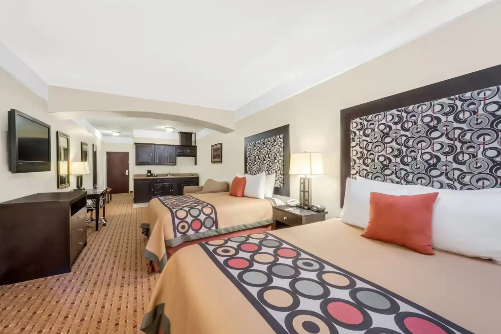 Efficiency Quadruple room