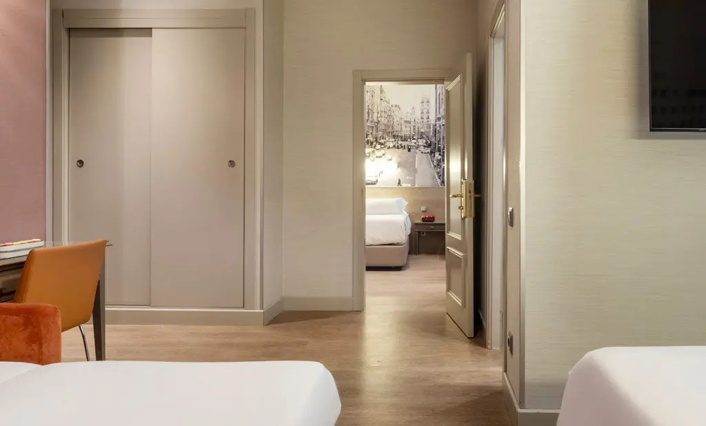 Communicated room