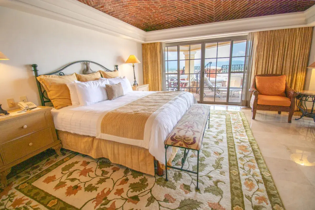 Presidential Double Suite (full double bed)