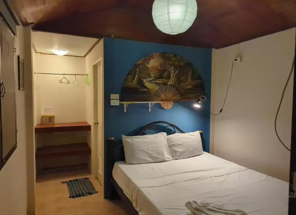 Standard with Fan Double Bungalow (full double bed)