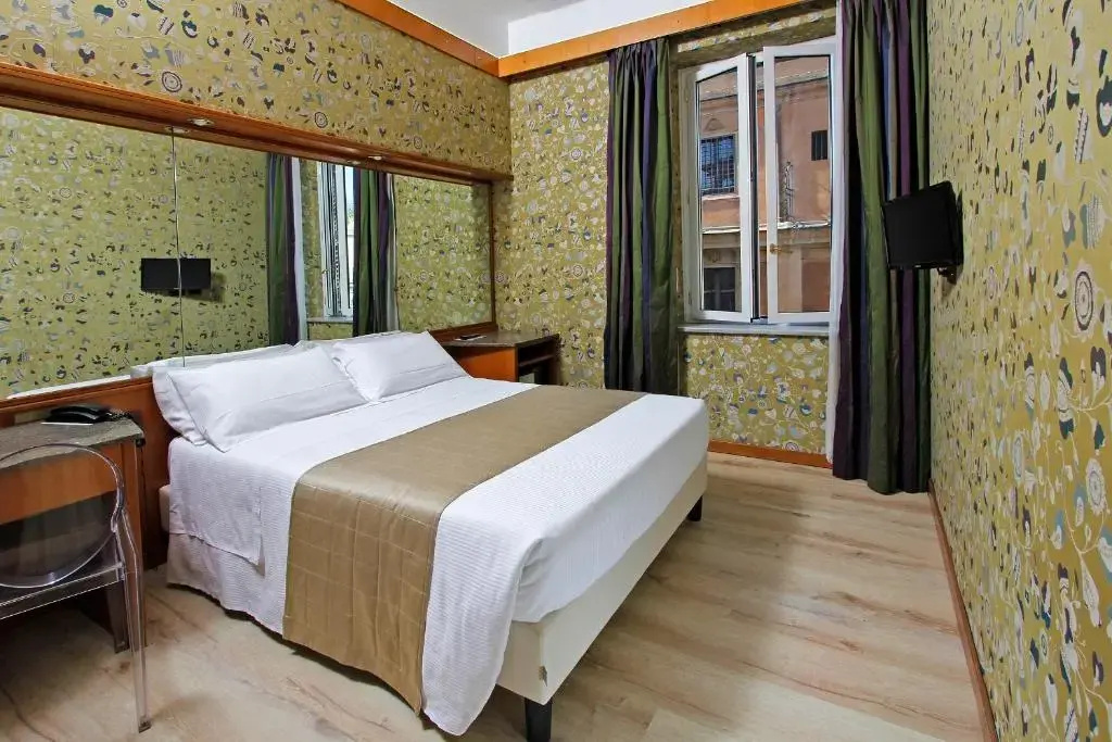 Standard Double room (full double bed)