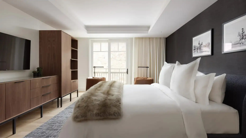 5 Bedrooms Grand Review Residence