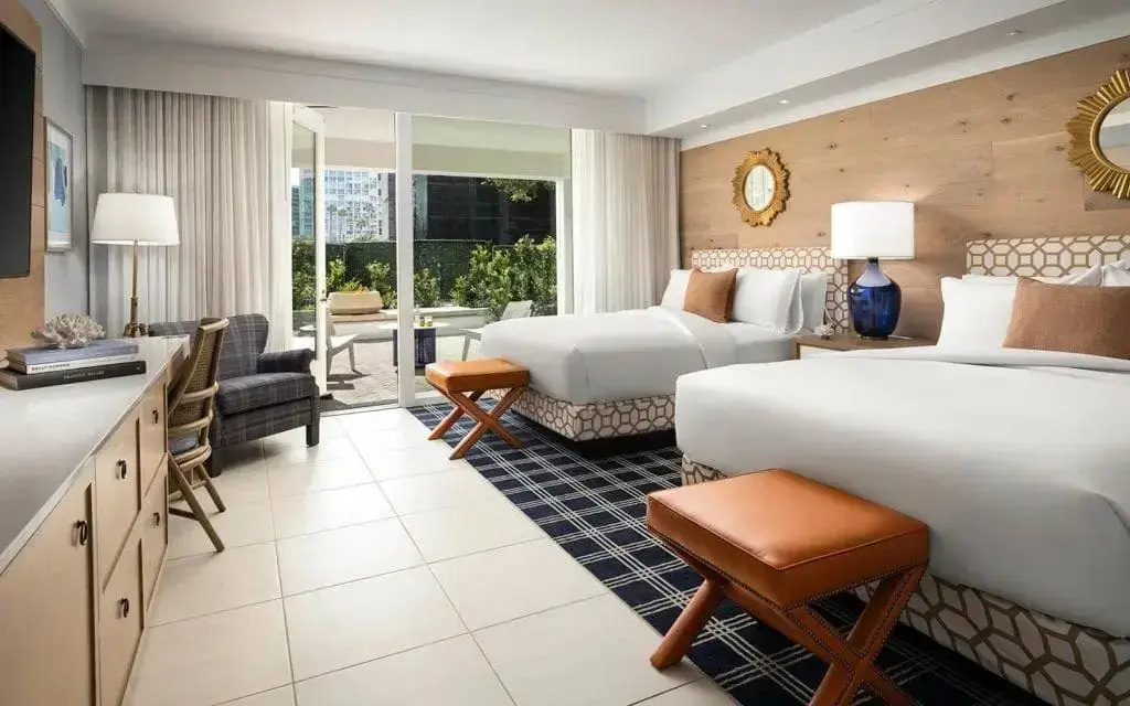 Cabana Quadruple room with view