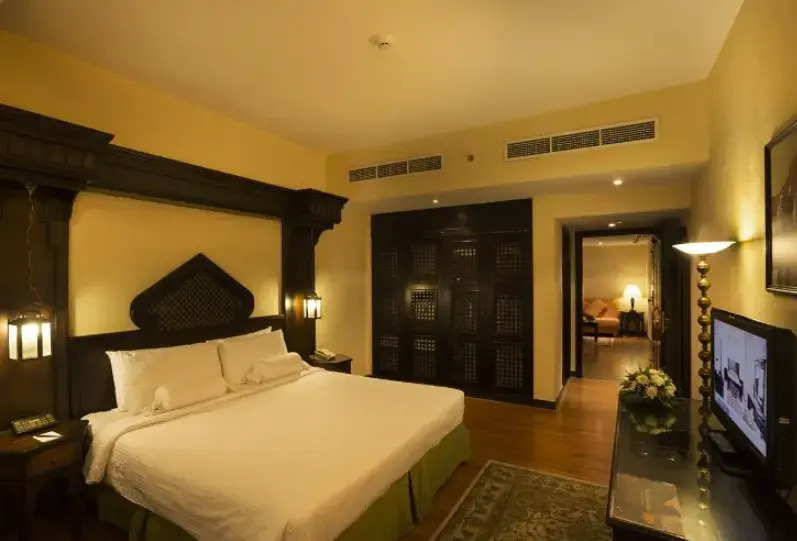 Arabian Courtyard Hotel & Spa