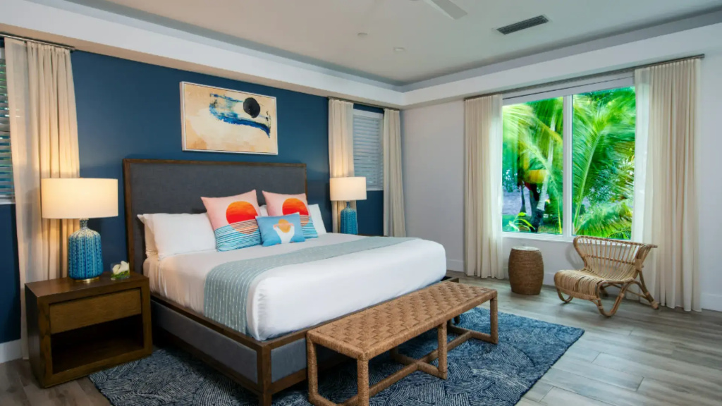 2 Bedrooms Quadruple Casita oceanfront