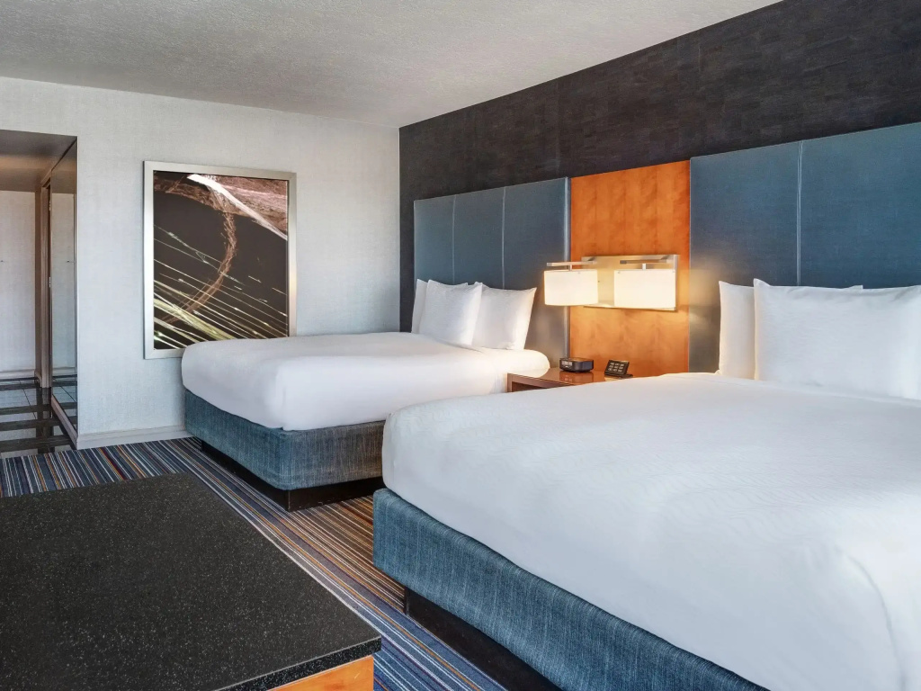 Double room (twin beds)