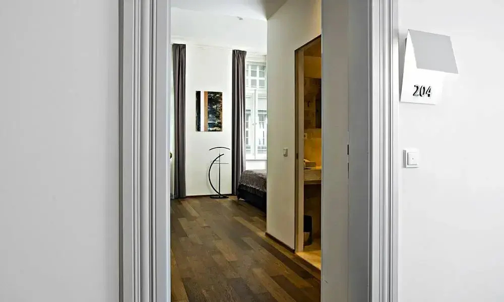 Golden Crown Hotel - Chambres