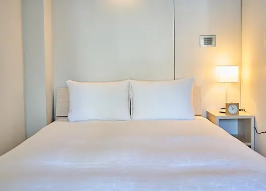 Four Cube Double room (full double bed)