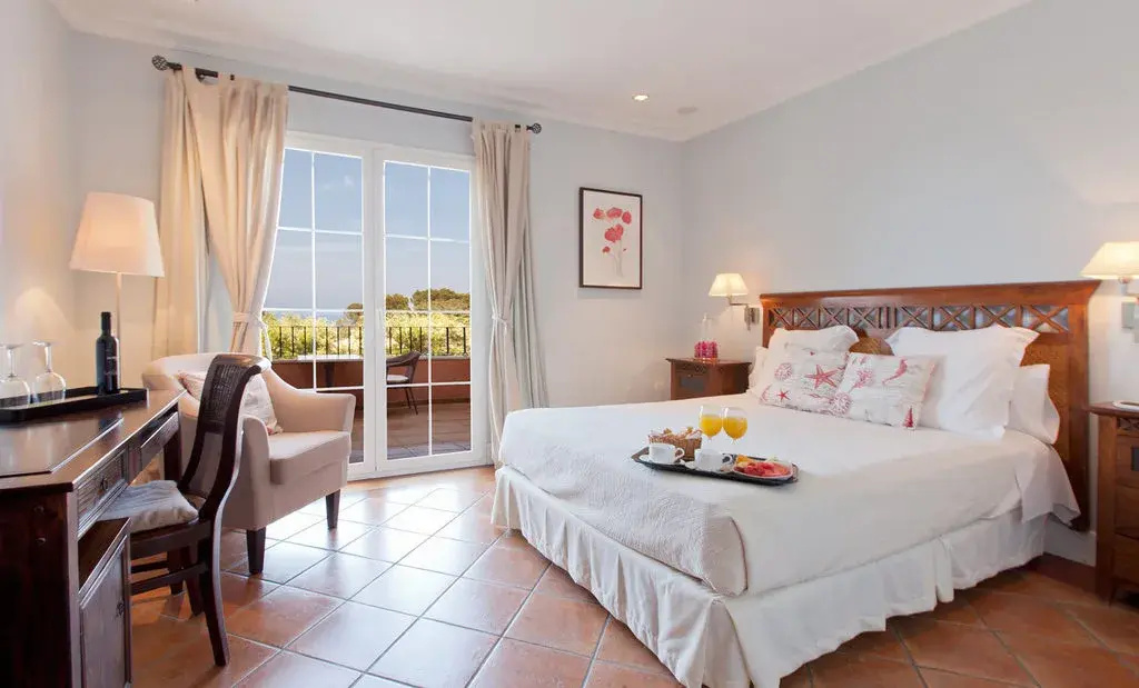 Special Double room with sea view (full double bed)