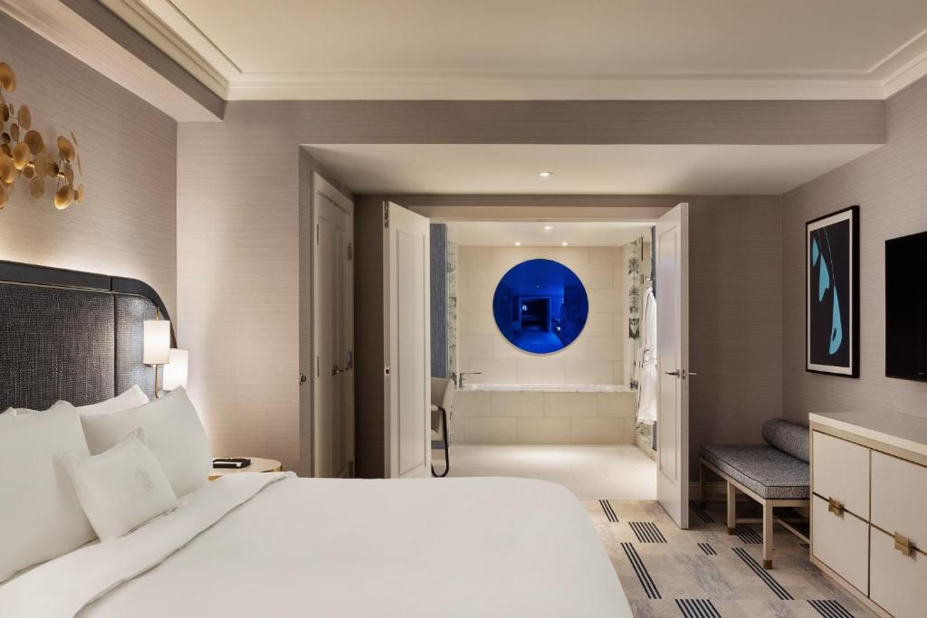 Royal Double Suite (full double bed)