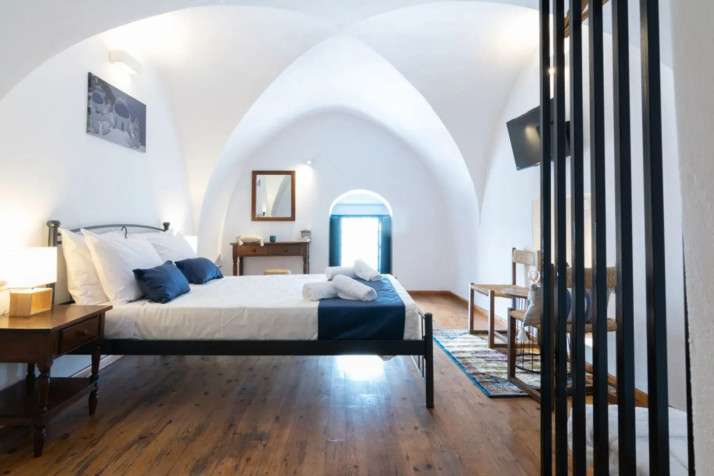 Comfort Double room with view (full double bed)