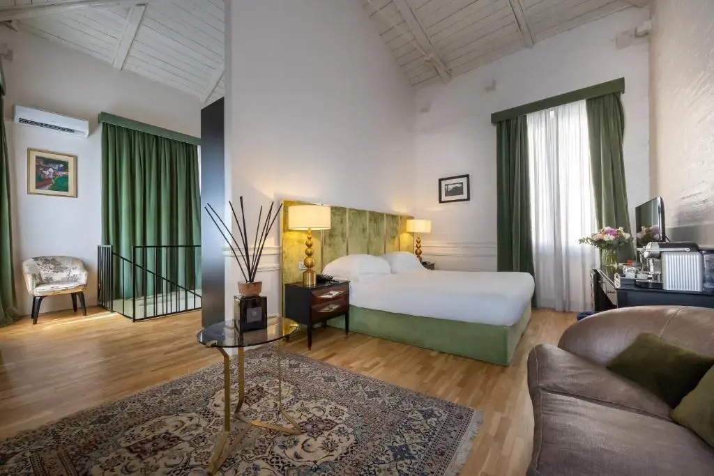 Garden Double Suite (full double bed)